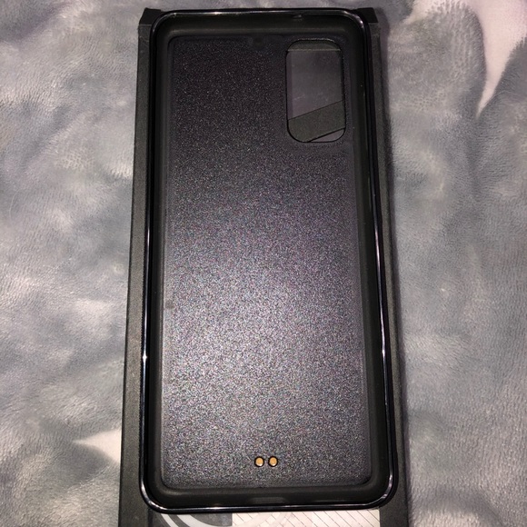 Phone case - Picture 4 of 4